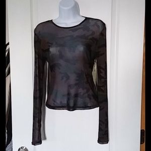 Twik simons exclusive label mesh crop tee